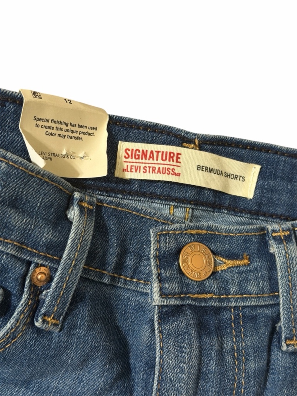 Signature Levi's Girls Denim Bermuda Shorts - Medium Blue - NWT - Picture 3 of 3